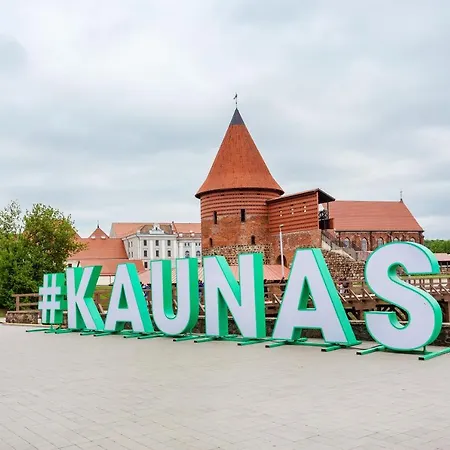 Luxurious Basilica In Old Town By Urban Rent