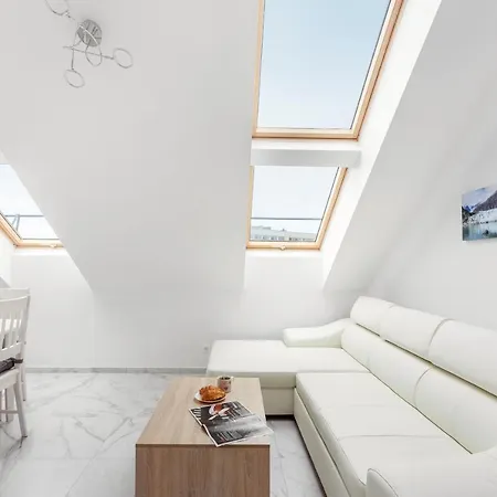 Luxurious Basilica In Old Town By Urban Rent * 考纳斯