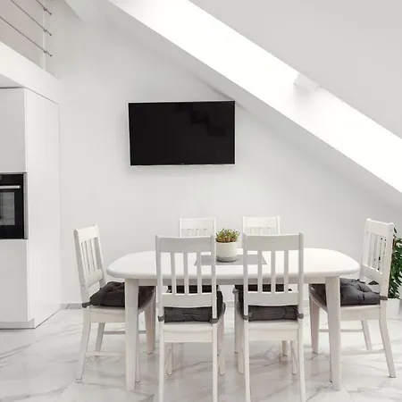 Luxurious Basilica In Old Town By Urban Rent * Kaunas