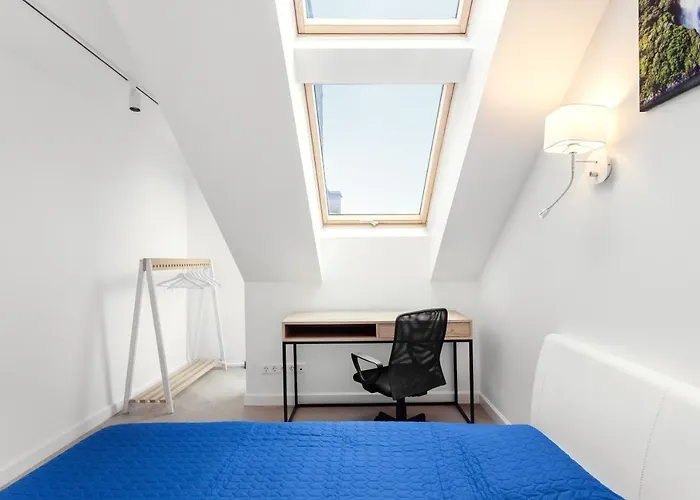 Luxurious Basilica In Old Town By Urban Rent *