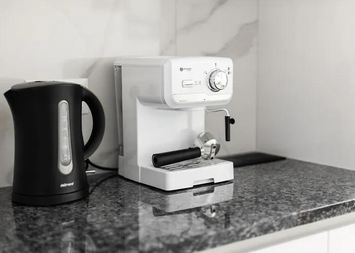 Luxurious Basilica In Old Town By Urban Rent