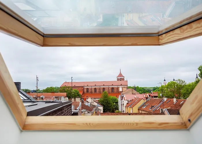 Luxurious Basilica In Old Town By Urban Rent